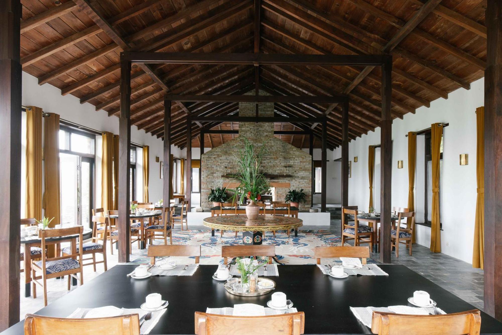 Tiger Mountain Pokhara Lodge Exterior foto